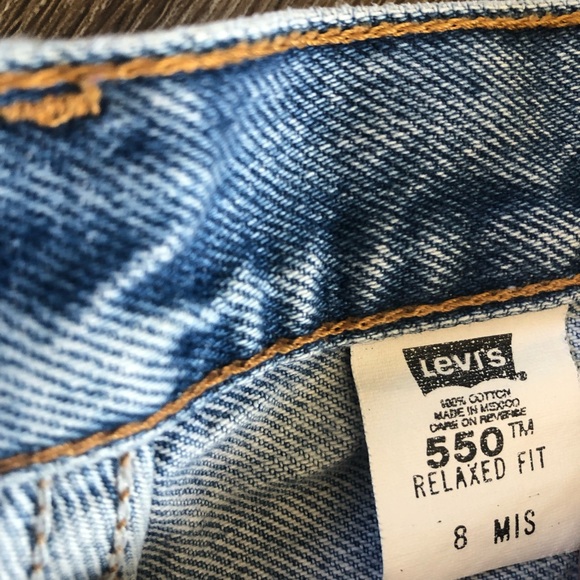 Vintage Levi’s Shorts Y2K - Picture 2 of 4